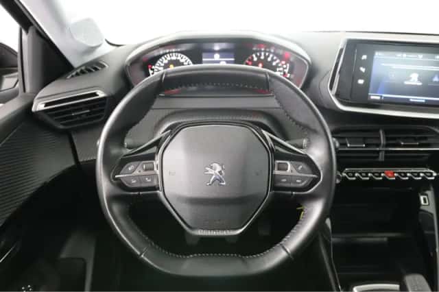 Peugeot 208 (2021) thumbnail 30