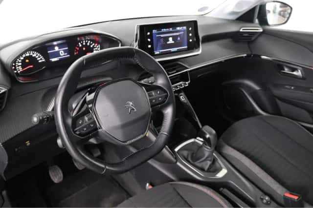 Peugeot 208 (2021) thumbnail 5
