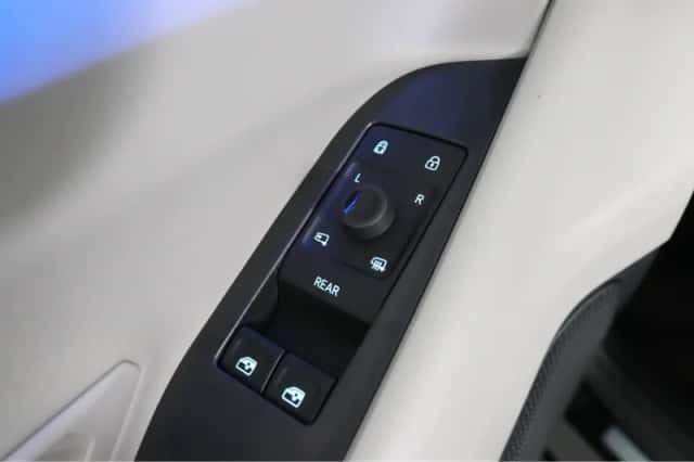Ford Explorer (2026) thumbnail 28