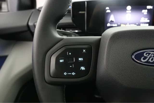 Ford Explorer (2026) thumbnail 30