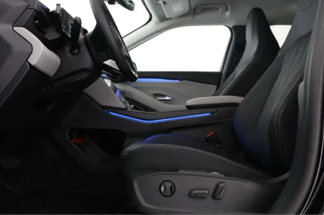 Ford Explorer (2026) thumbnail 5