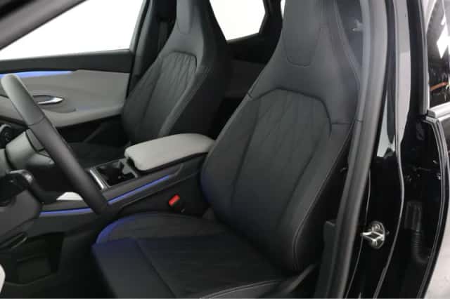 Ford Explorer (2026) thumbnail 6