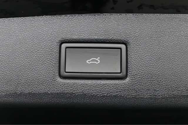 Ford Explorer (2026) thumbnail 9