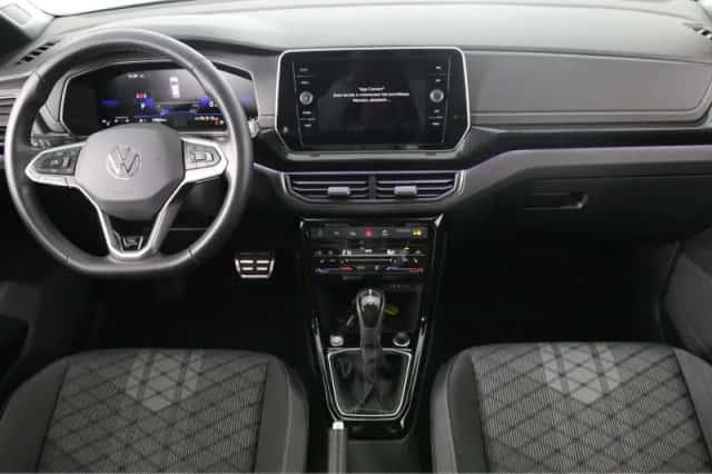 Volkswagen T-Cross (2024) thumbnail 4
