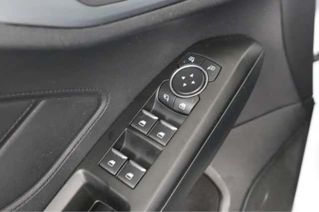 Ford Focus (2019) thumbnail 24