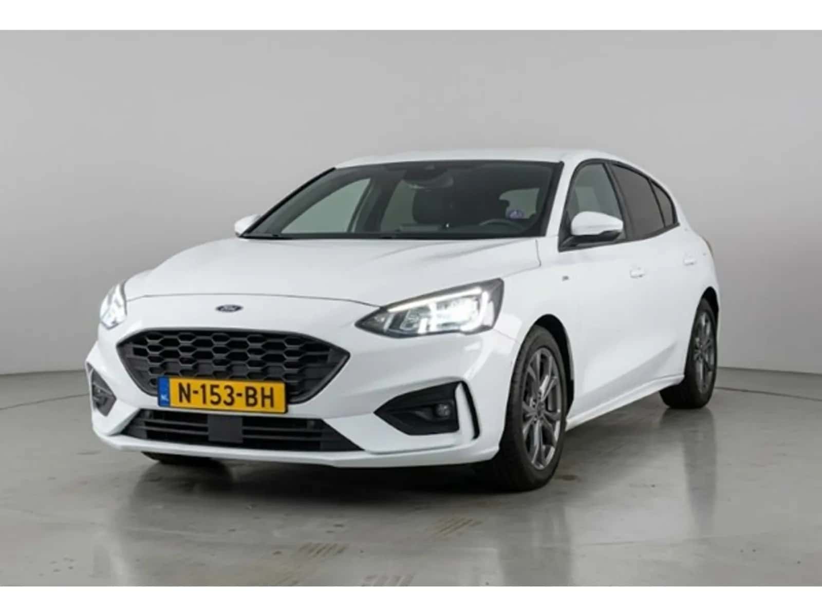 Ford Focus (2021) — foto 1