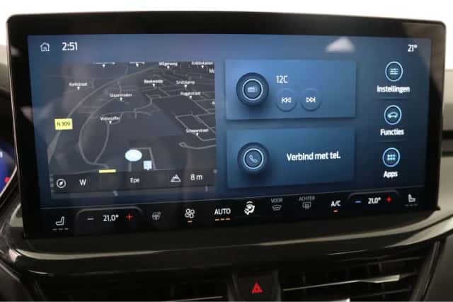 Ford Focus (2022) thumbnail 12