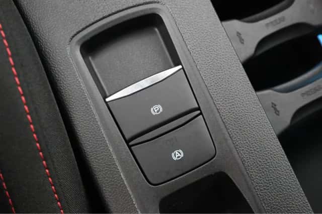 Ford Focus (2022) thumbnail 35