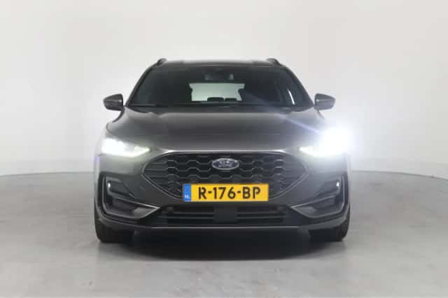 Ford Focus (2022) thumbnail 9