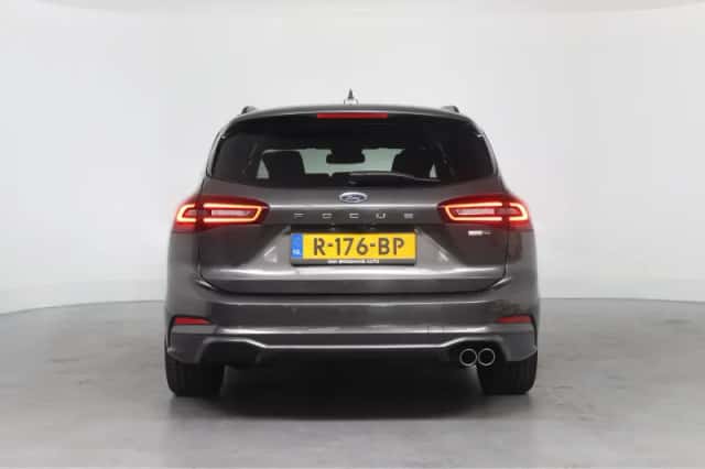 Ford Focus (2022) thumbnail 10