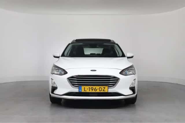 Ford Focus (2021) thumbnail 14