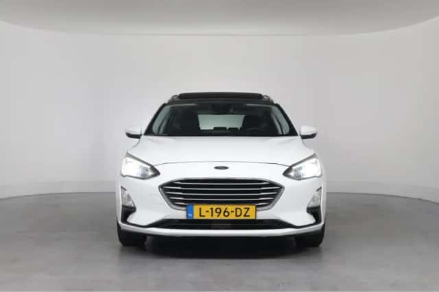 Ford Focus (2021) thumbnail 15