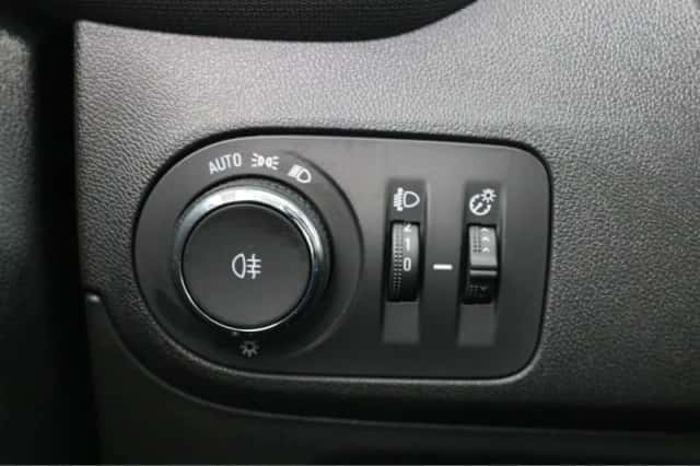 Opel Crossland (2021) thumbnail 26