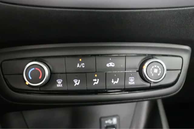 Opel Crossland (2021) thumbnail 30