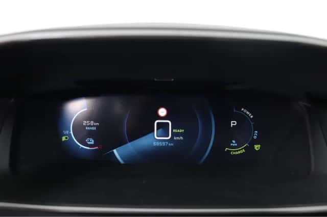 Peugeot e-2008 (2021) thumbnail 15
