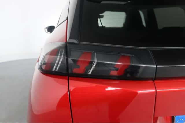 Peugeot e-2008 (2021) thumbnail 19