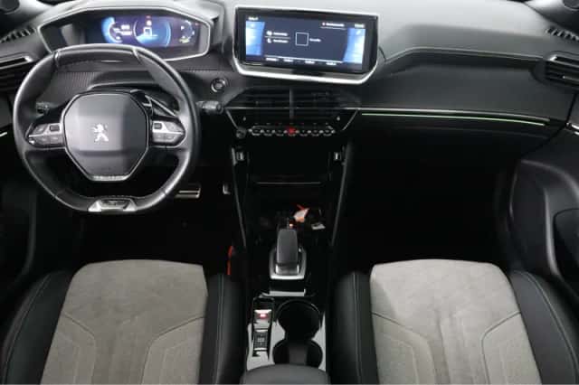 Peugeot e-2008 (2021) thumbnail 4