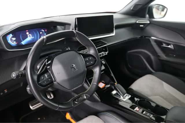 Peugeot e-2008 (2021) thumbnail 5