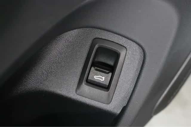 BMW i5 (2025) thumbnail 21