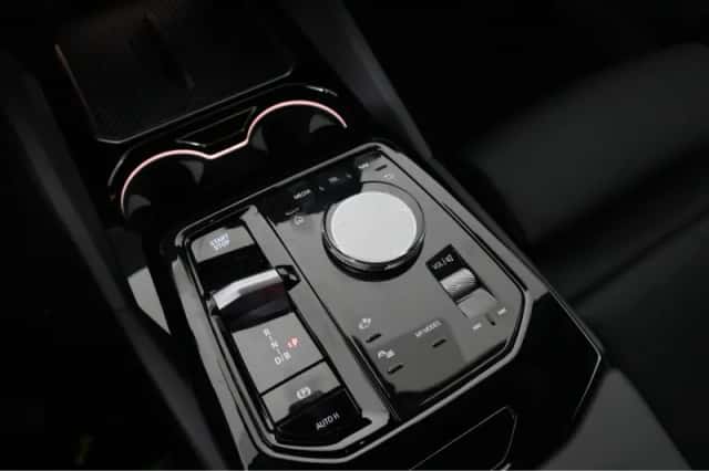 BMW i5 (2025) thumbnail 27