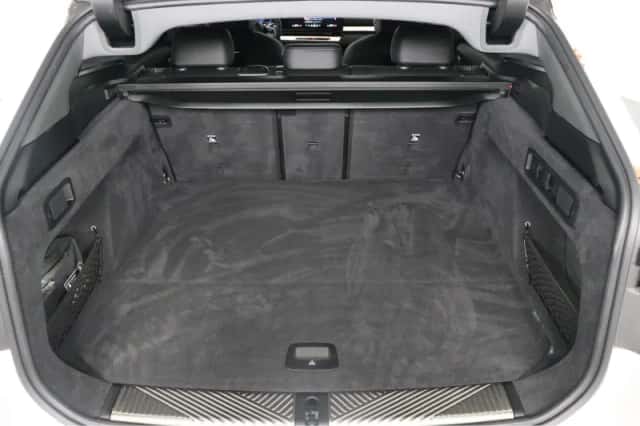 BMW i5 (2025) thumbnail 28
