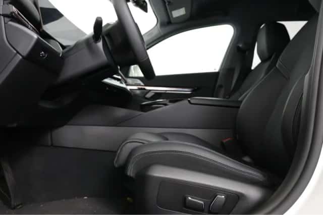 BMW i5 (2025) thumbnail 37