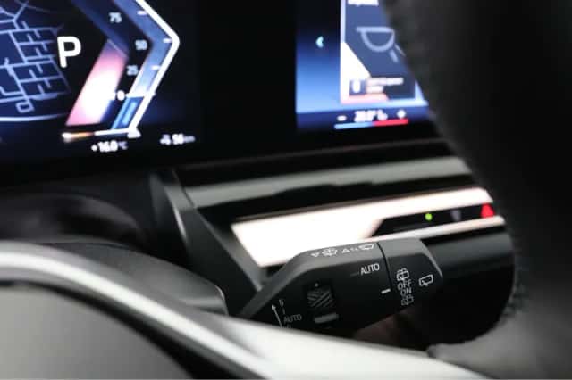 BMW i5 (2025) thumbnail 41