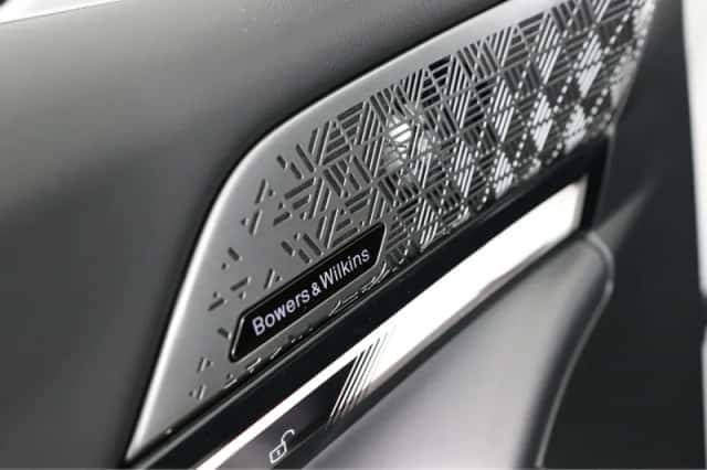 BMW i5 (2025) thumbnail 7