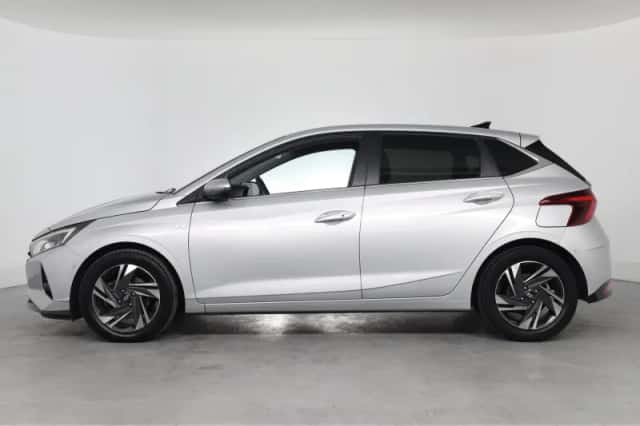 Hyundai i20 (2021) thumbnail 2