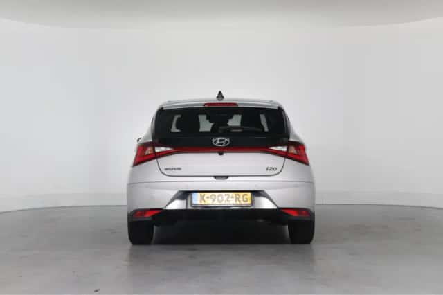 Hyundai i20 (2021) thumbnail 3