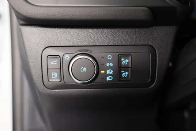 Ford Kuga (2026) thumbnail 32