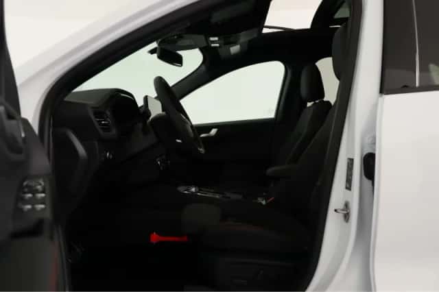 Ford Kuga (2026) thumbnail 5