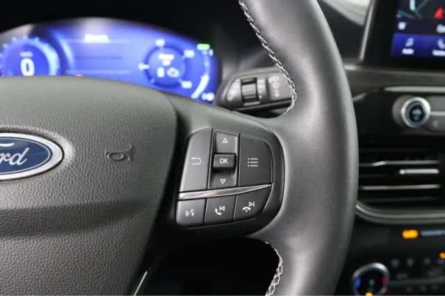 Ford Kuga (2023) thumbnail 27