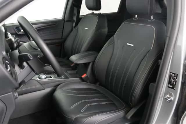 Ford Kuga (2023) thumbnail 6