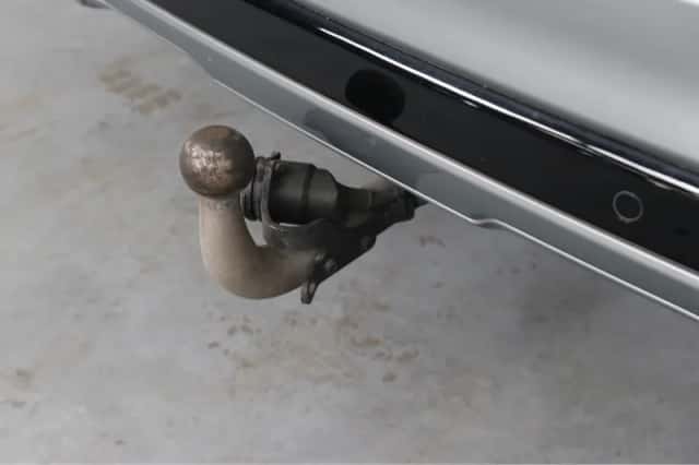 Ford Kuga (2023) thumbnail 8