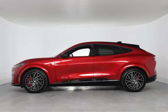 Ford Mustang Mach-E (2025) thumbnail 2