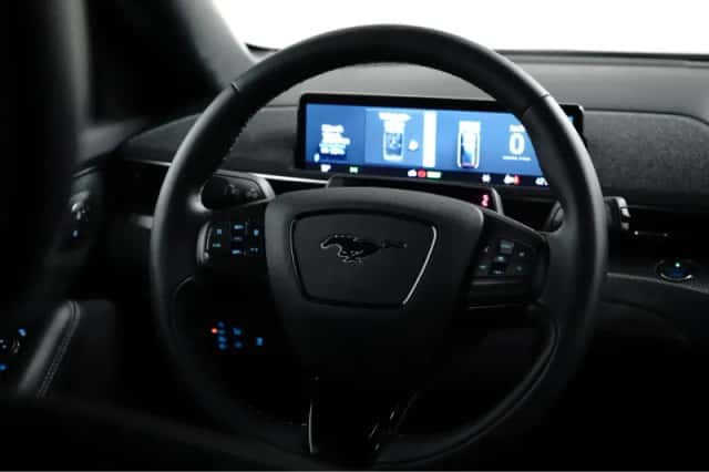 Ford Mustang Mach-E (2025) thumbnail 24