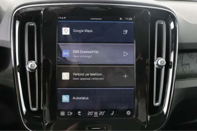 Volvo C40 (2023) thumbnail 14