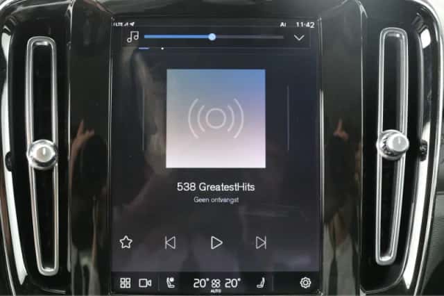 Volvo C40 (2023) thumbnail 17