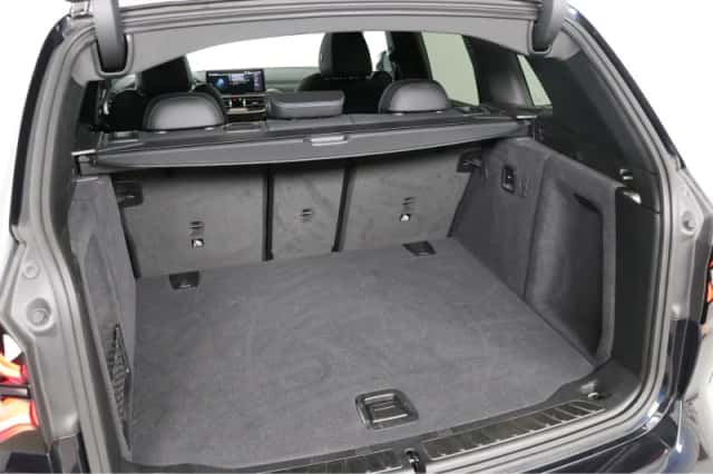 BMW iX3 (2023) thumbnail 31
