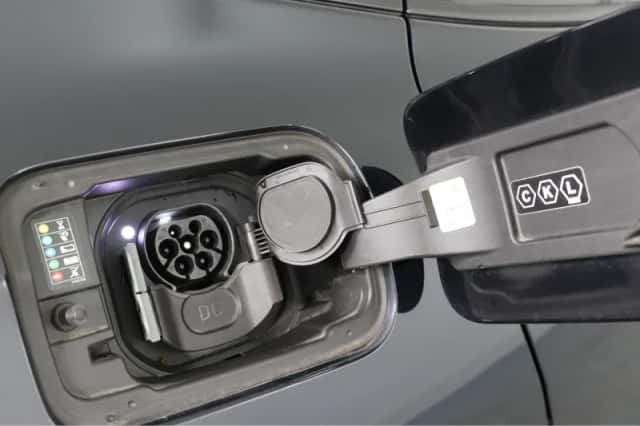 BMW iX3 (2023) thumbnail 33