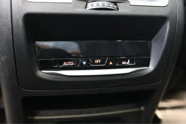 BMW iX3 (2023) thumbnail 35