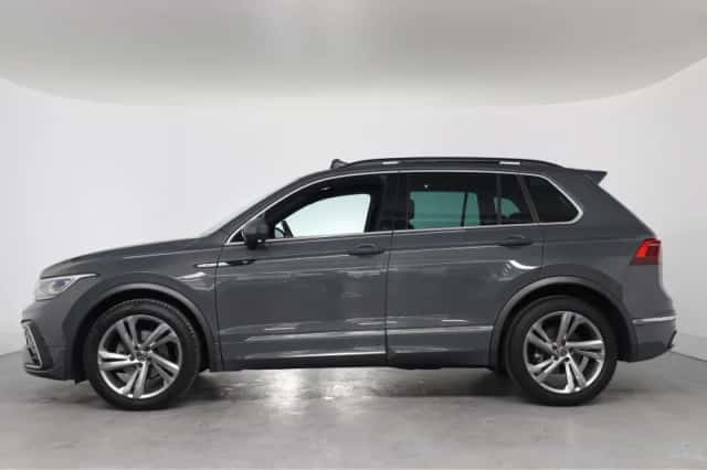 Volkswagen Tiguan (2021) thumbnail 2