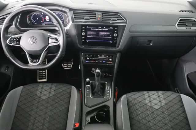 Volkswagen Tiguan (2021) thumbnail 4