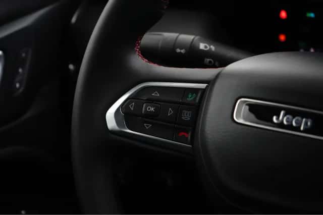 Jeep Compass (2024) thumbnail 11