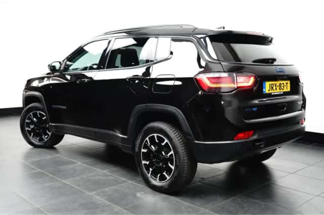Jeep Compass (2024) thumbnail 5