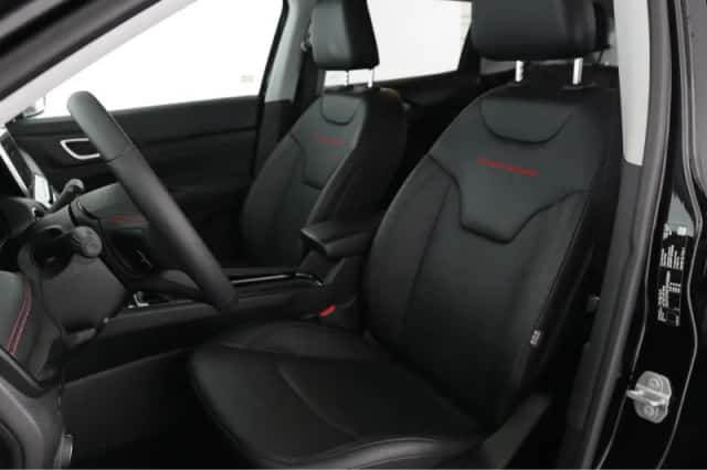 Jeep Compass (2024) thumbnail 6