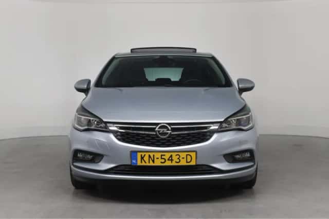 Opel Astra (2016) thumbnail 12