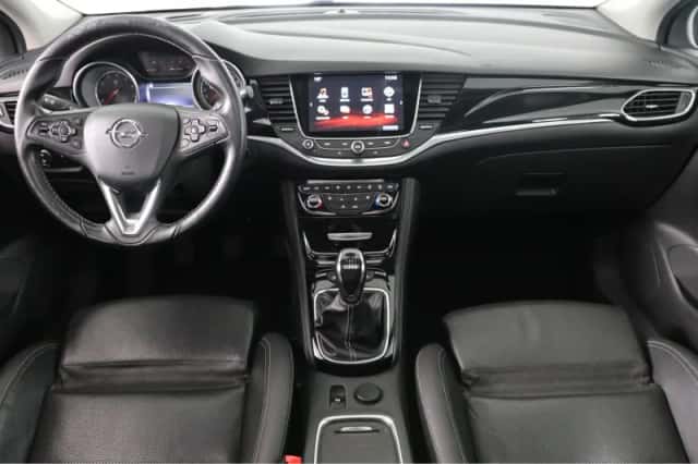 Opel Astra (2016) thumbnail 4