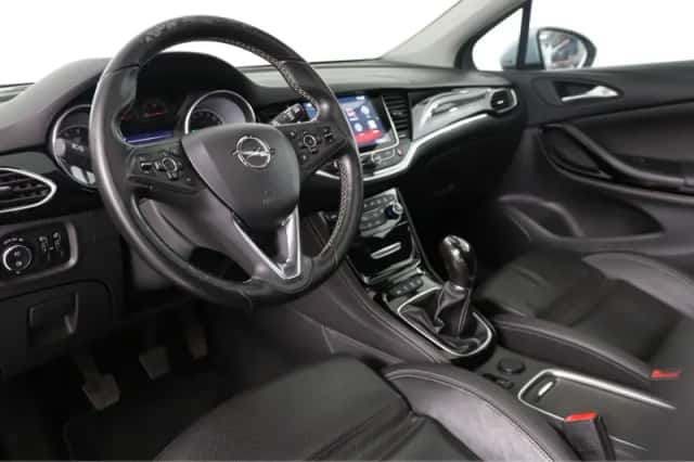 Opel Astra (2016) thumbnail 5
